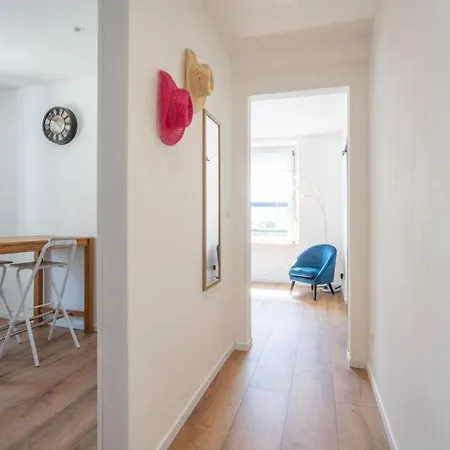 Beautiful 2 Pers Gare Διαμέρισμα